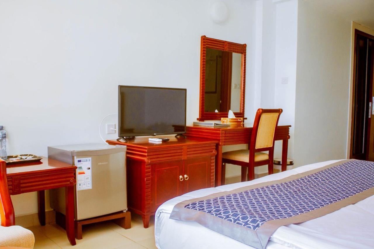 Luwa Evergreen Hotel Mtwara Exteriör bild