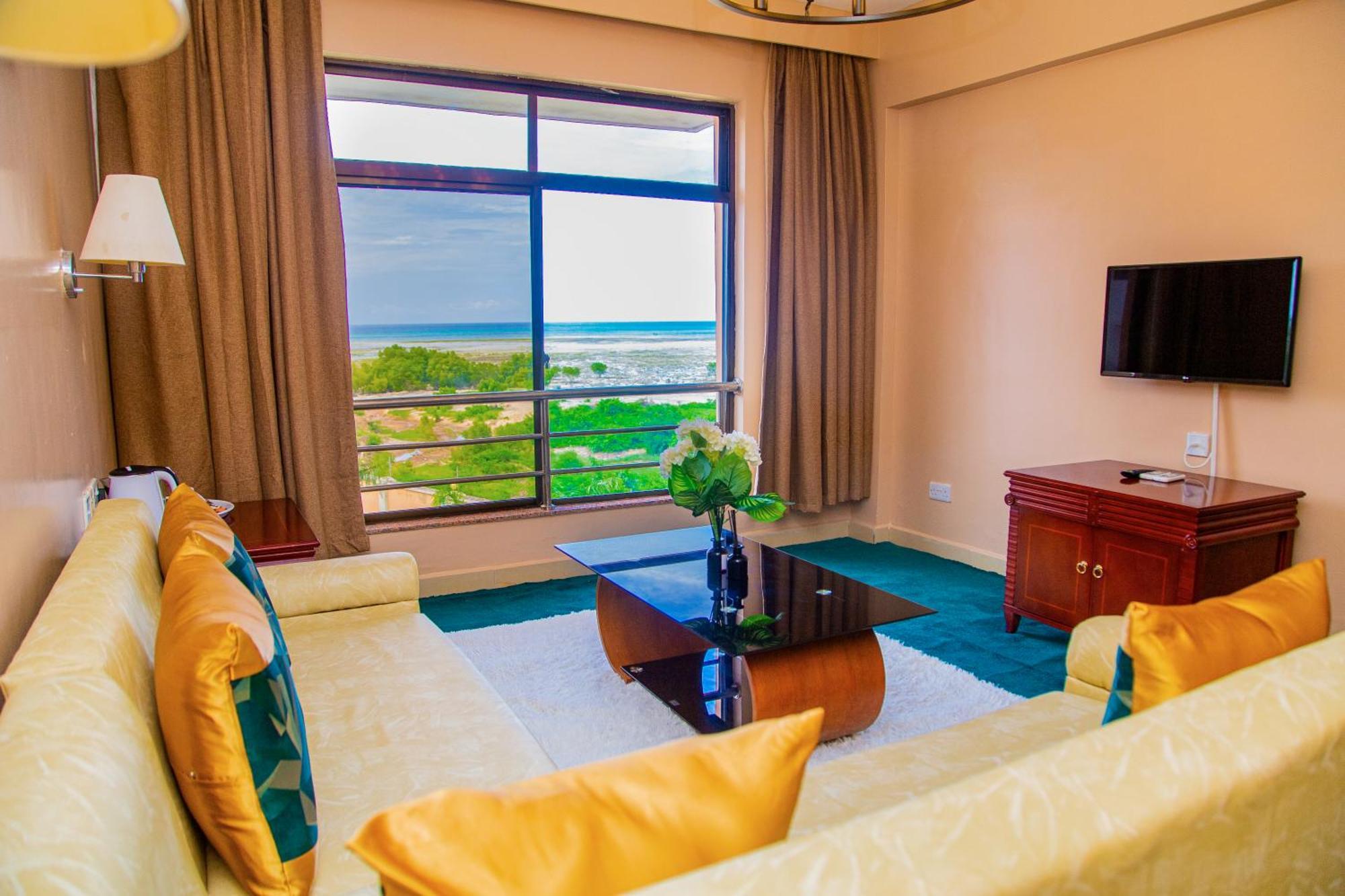 Luwa Evergreen Hotel Mtwara Exteriör bild