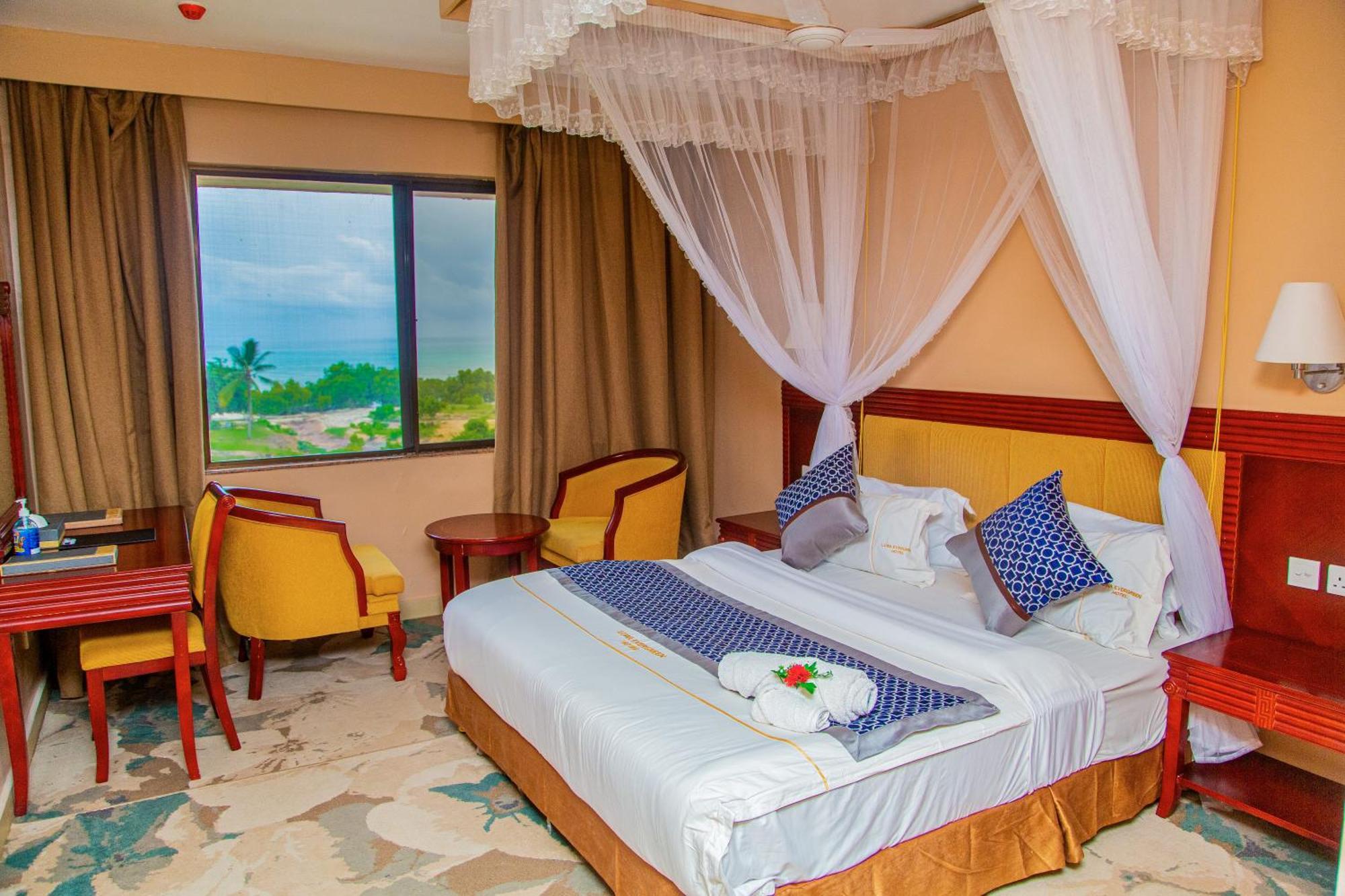Luwa Evergreen Hotel Mtwara Exteriör bild