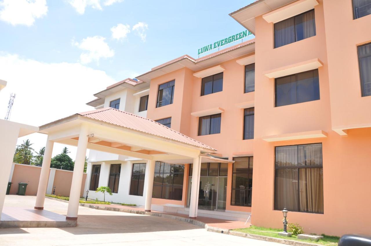 Luwa Evergreen Hotel Mtwara Exteriör bild